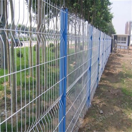 鑫乐源 墨绿色㓎塑处理桃型柱护栏 不易腐蚀 公路隔离可用 支持定制