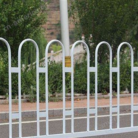 防护栏隔离镀锌防护网 交通道路公路护栏网护栏网片围栏